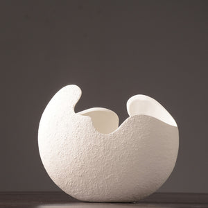 Vase Sculptural en Céramique Blanche